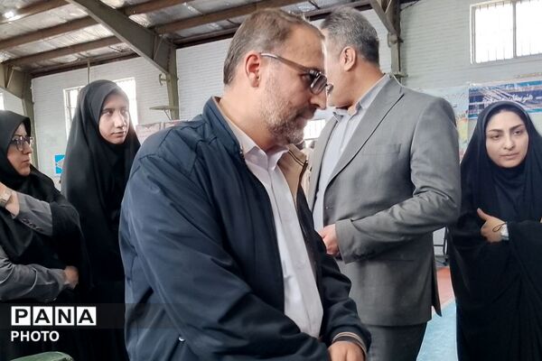  نمایشگاه هفته مشاغل در سالن ورزشی حضرت عبدالعظیم حسنی (ع) ناحیه دو شهرری 
