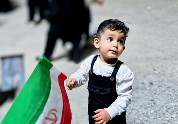 نگاهِ وطن در قابِ عنبرآباد