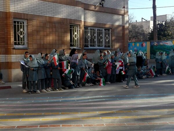 برگزاری المپیاد ورزشی درون مدرسه‌ای در دبستان امام خمینی(ره) بجنورد