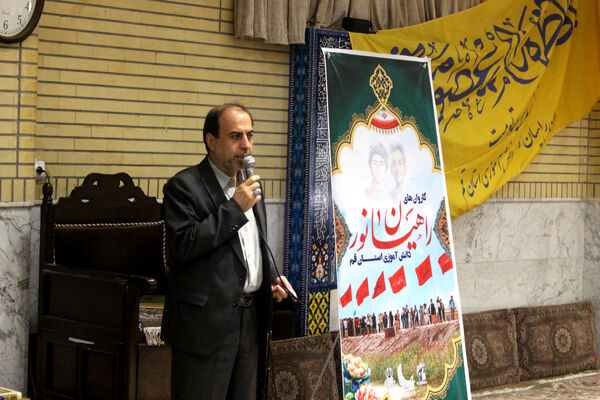 اعزام نخستین گروه از دختران دانش‌آموز ناحیه یک قم به اردوی راهیان نور