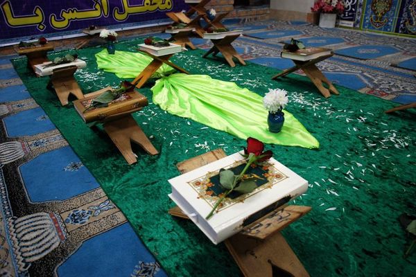 برگزاری محفل انس با قرآن در دبستان حضرت مریم ۲ شهر قیامدشت ری یک