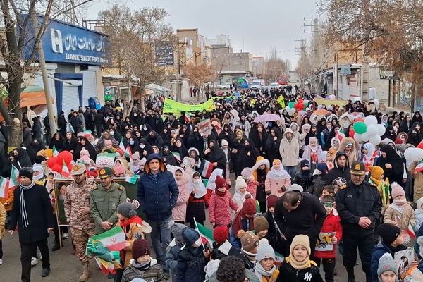 رقص قطرات در آسمان انقلاب و برومندی ملت در آغوش ابرهای رحمت