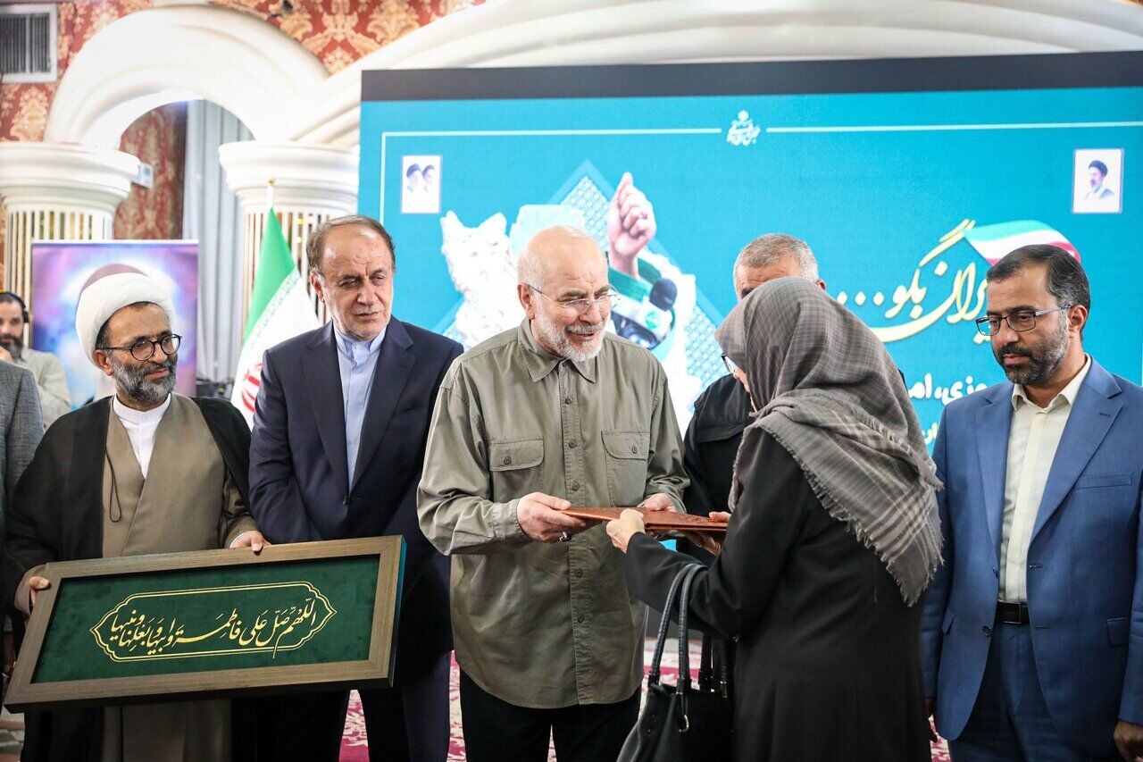 مراسم بزرگداشت روز خبرنگار با حضور رئیس مجلس؛ تجلیل از شهدای رسانه و اهالی خبر