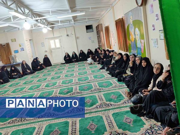 برگزاری جلسه آموزش خانواده در دبستان شاهد حاج تقی آقا بزرگ مشهد