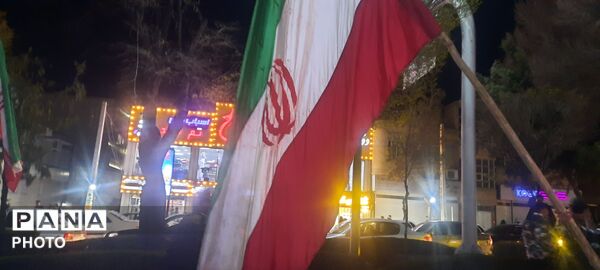 تشییع باشکوه شهید محمد مولوی و مردمی که میدان را خالی نکردند
