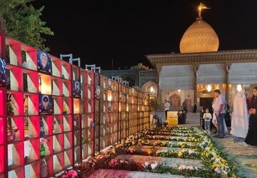 همایش یک هزار نفری دختران در حرم مطهر شاهچراغ(ع)