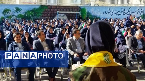 جشن عاطفه‌ها در مدارس اسکو