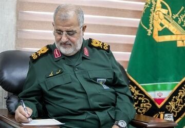 مادران و همسران شهدا، ستون‌های استوار جامعه اسلام را بنا نهاده‌اند