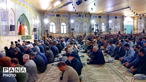 نماز جمعه عبادی و سیاسی در مصلی یاسوج