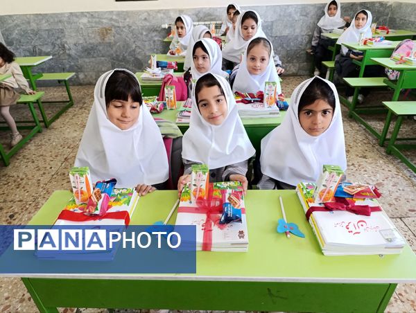 جشن شکوفه ها در مدارس خراسان شمالی