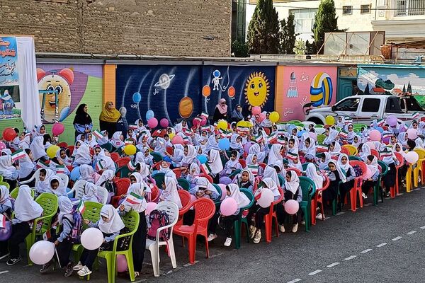 جشن شکوفه‌ها در شهرستان ورامین