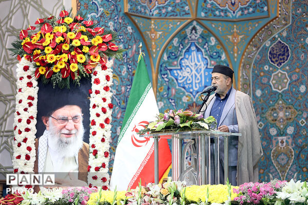 آیین خطبه خوانی خادمان حرم حضرت معصومه(س) در روز دختر
