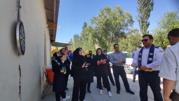 برگزاری مسابقات دارت در اردوی یک روزه مربیان پیشتاز سدبارزو شهرستان شیروان