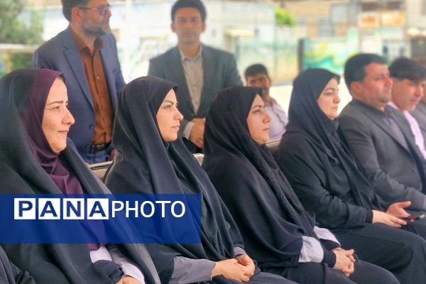 آیین افتتاح زمین چمن مصنوعی در قرچک