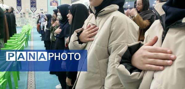 تقدیر از دانش‌آموزان برگزیده ناحیه چهار قم در جشنواره «فردا»