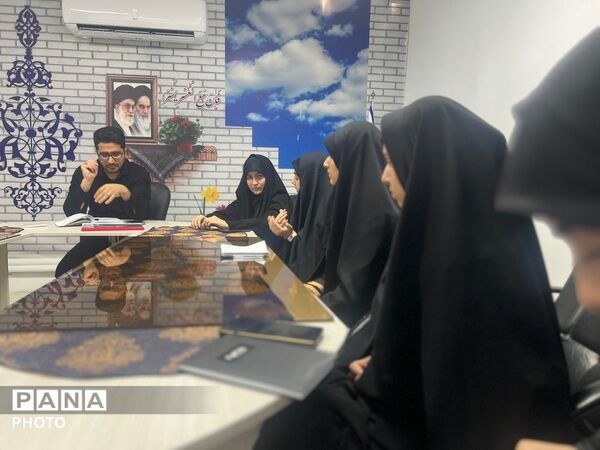 هم اندیشی معاون پرورشی و شورای دانش‌آموزی شهرستان ملارد