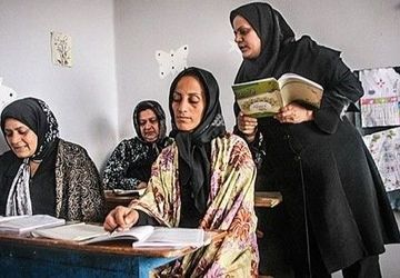 سواد چراغی برای فردا است