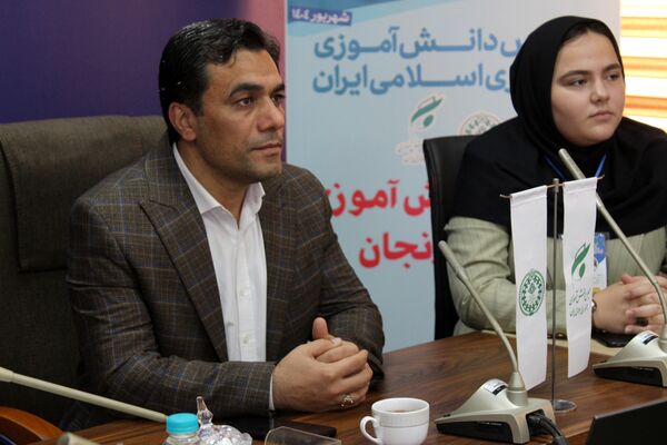 افتتاحیه وبیناری مجلس دانش آموزی جمهوری اسلامی ایران در زنجان 