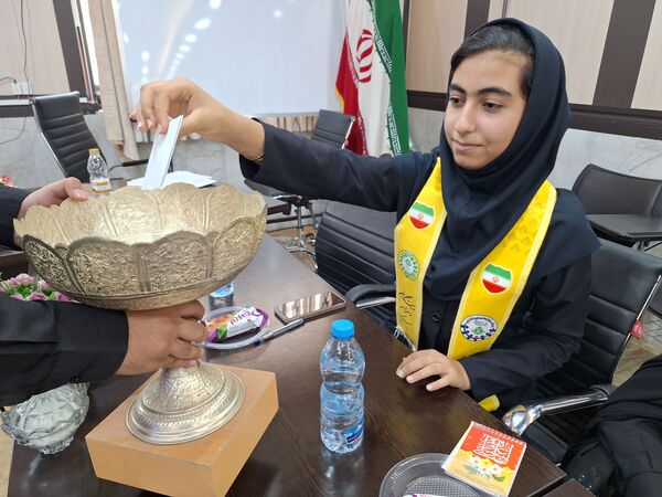 برگزاری انتخابات  مجلس شورای دانش‌آموزی ناحیه ۳شیراز 