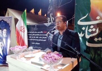 مراسم بزرگ مردمی «عاشقان ولایت» در ایستگاه وحدت فین 