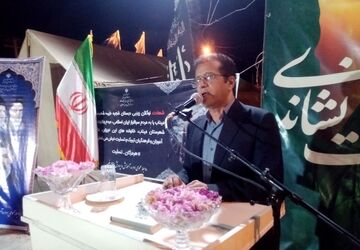 مراسم بزرگ مردمی «عاشقان ولایت» در ایستگاه وحدت فین 