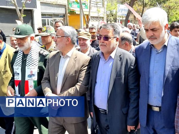 حضور پرشور مردم دارالمؤمنین کاشان در راهپیمایی روز قدس