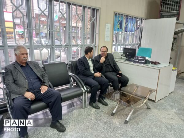 فرماندار اسدآباد از بانک‌های شهرستان بازدید کرد