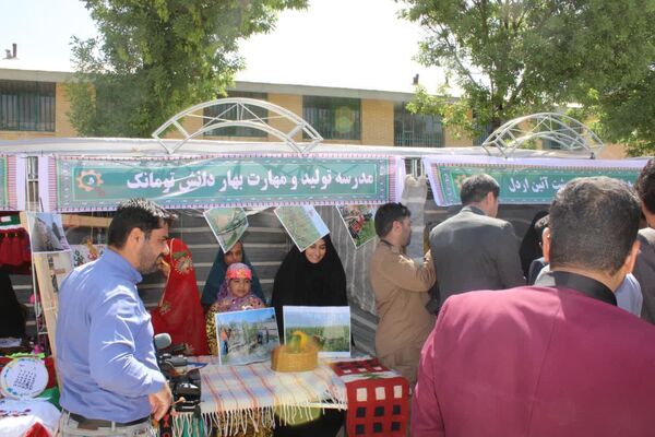  آیین افتتاحیه‌ غرفه و نمایشگاه‌ها‌ی مدارس تولید و مهارت استانی