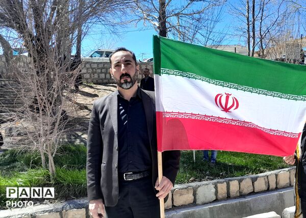 مراسم استغاثه به امام زمان (عج) به همراه آتش زدن بت بعل در گرداب شهر بن