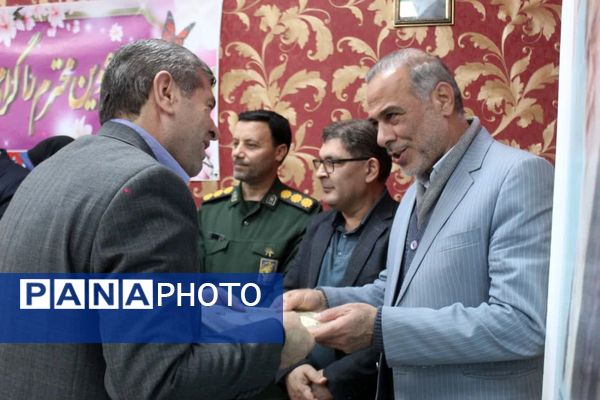 آیین تجلیل از پیشکسوتان فرهنگی ملکان 