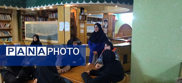 برگزاری سومین روز از مرحله چهارم اردوی «تمشک» در کانون فاطمه الزهرا ناحیه ۳کرج