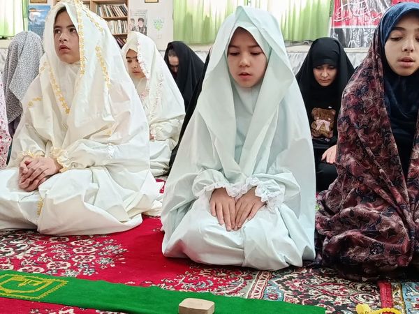 اولین روز اعتکاف دانش‌آموزان در فاروج 