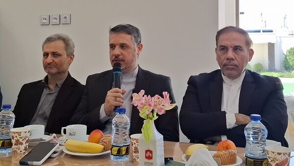 بازدید از مرکز خانه چتر موسسه خیریه گلستان علی(ع)