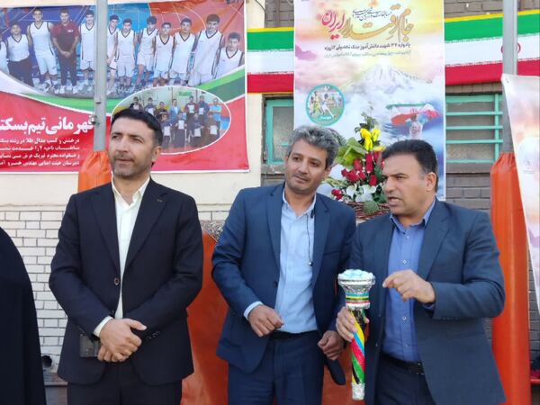 افتتاح مسابقات ورزشی بین مدرسه‌ای «جام اقتدار ایران»