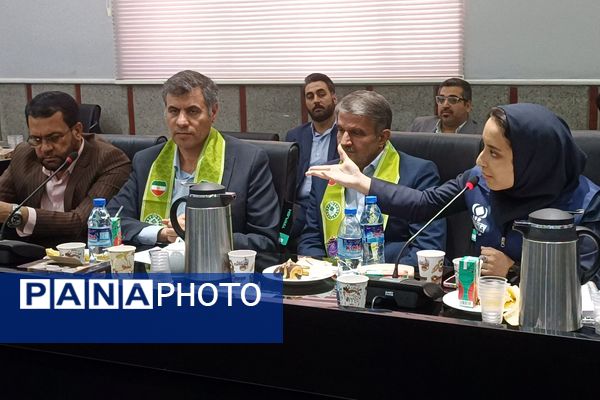 نشست هم‌اندیشی پیشکسوتان سازمان دانش‌آموزی استان کرمانشاه