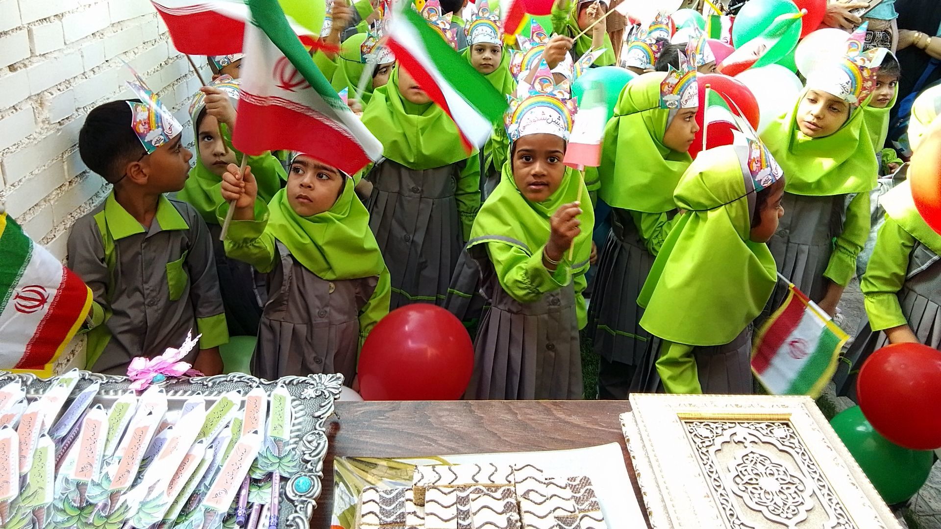 جشن غنچه‌ها با رنگ لبخند و امید