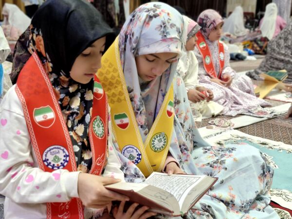 «ایران‌مون» مهمان اعتکاف دانش‌آموزی دختران همدان شد
