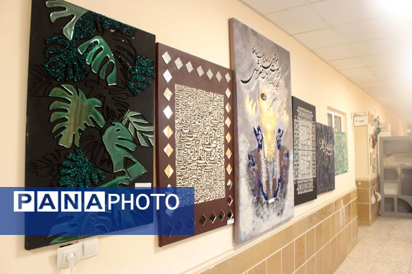 برپایی نمایشگاه هفته مشاغل در هنرستان شهید مهدی هندویان قم