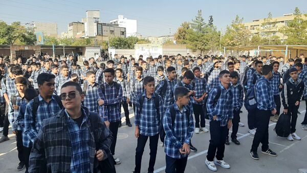 آغاز سال تحصیلی جدید در دبیرستان پسرانه عبدالحسین قفلی