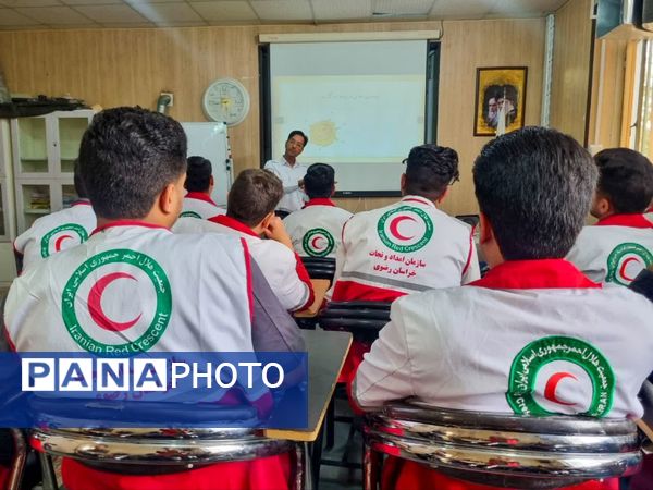 جوانان هلال احمر کاشمر برای حوادث آماده می شوند