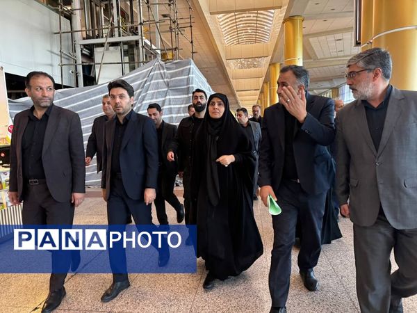 بازدید وزیر راه و شهرسازی از روند خدمات‌رسانی زائران در ایام پایانی دهه صفر