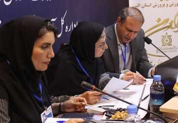 در محور مناظره به دنبال تقویت فرهنگ گفت‌وگو و تفکر انتقالی بین دانش‌آموزان هستیم