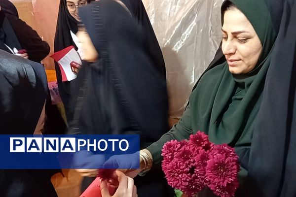 اجرای طرح ملی مدرسهٔ انقلاب در دبیرستان شهدای محراب شهرستان قرچک 