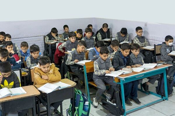 مشارکت در فعالیت‌های اجتماعی مدارس نقش مهمی در شکل‌گیری مهارت‌های فردی دارد