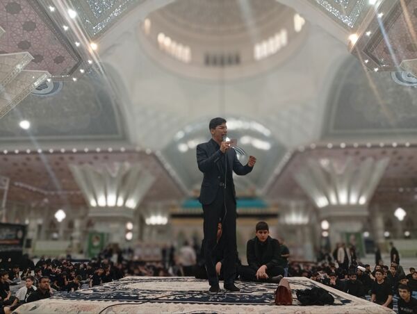 برگزاری سوگواره «احلی من العسل» در حرم امام خمینی (ره) 