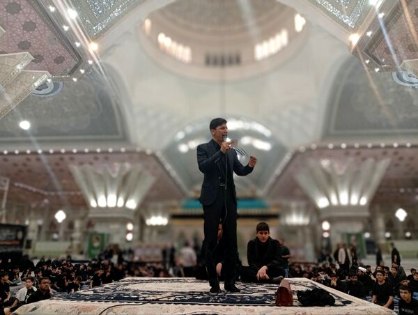 برگزاری سوگواره «احلی من العسل» در حرم امام خمینی (ره) 