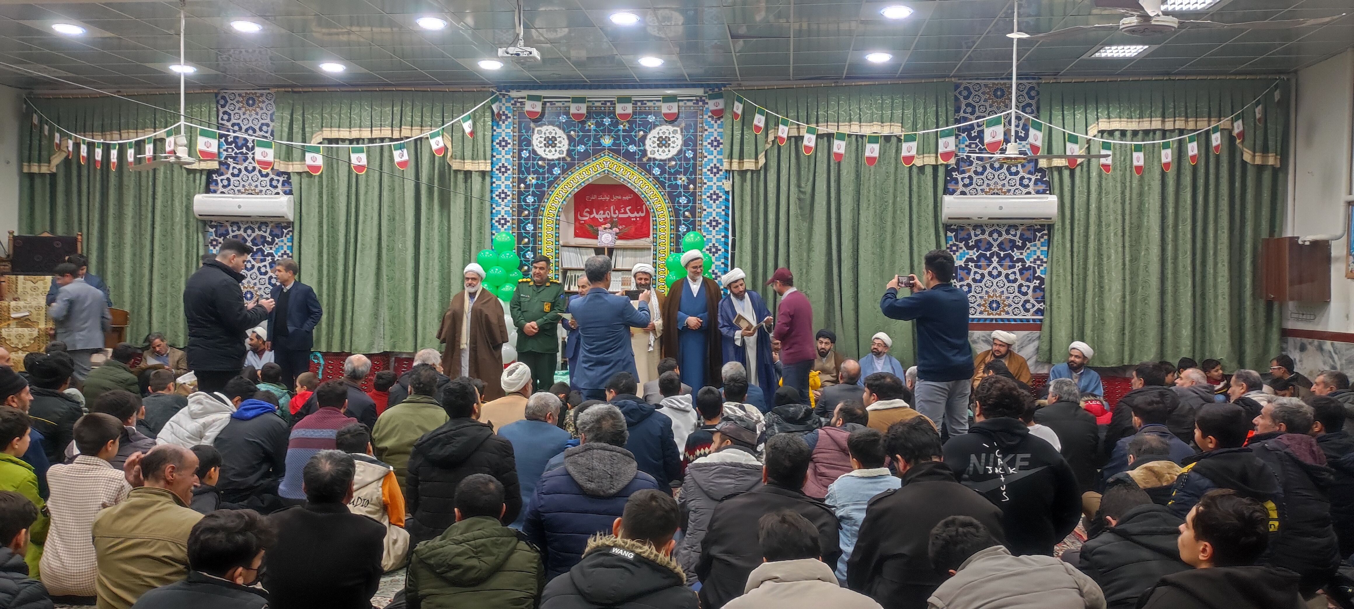 مراسم جشن انقلاب اسلامی در مسجد مسلم بن عقیل شهرستان شیروان