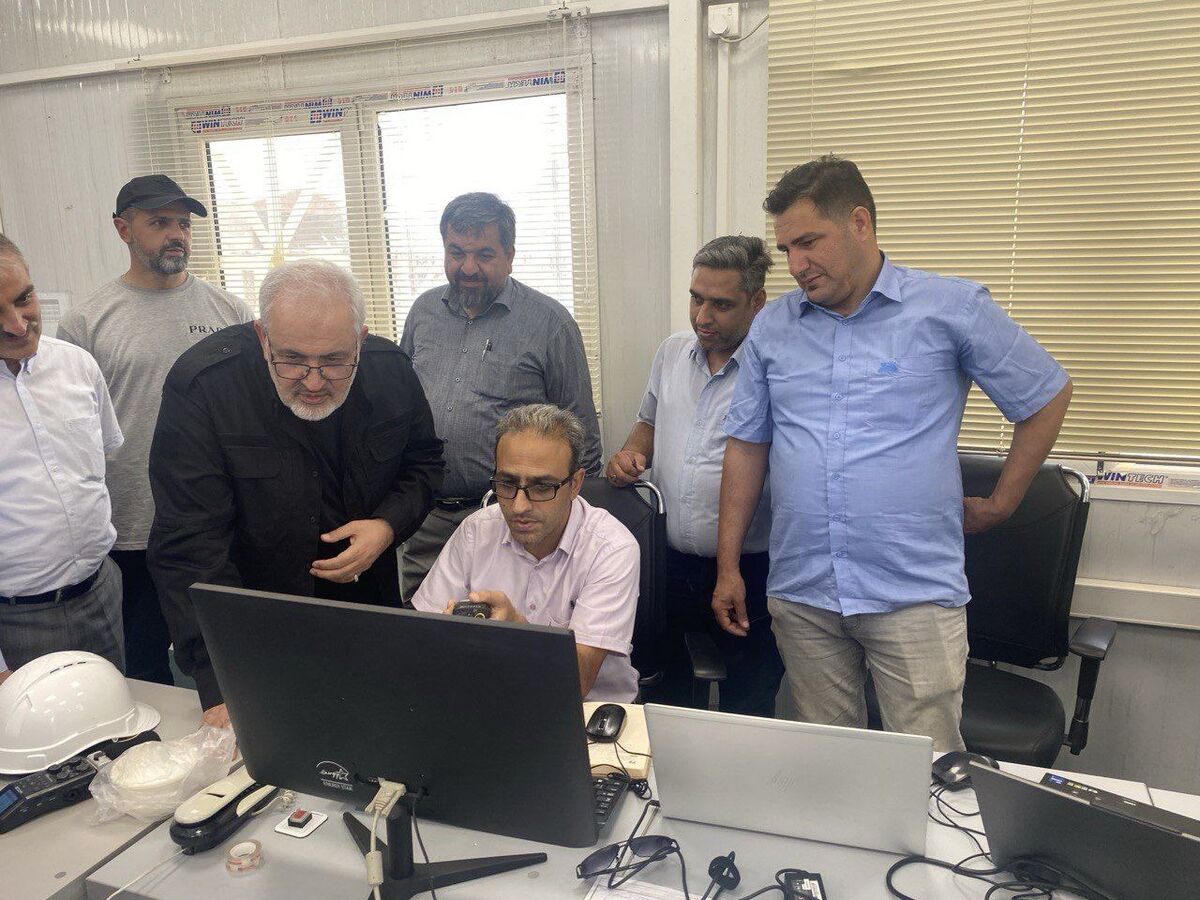 سنکرون اولین نیروگاه صددرصد ایرانی مقیاس متوسط‌ در ری با حضور وزیر نیرو