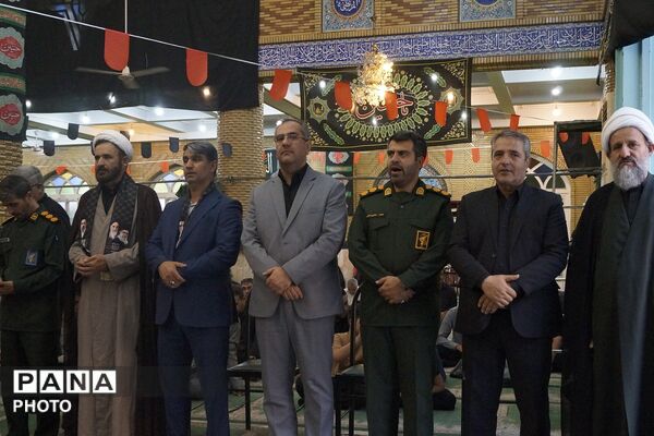 آیین یادبود رهبر شهید انقلاب اسلامی در مسجد جامع شهرستان قرچک