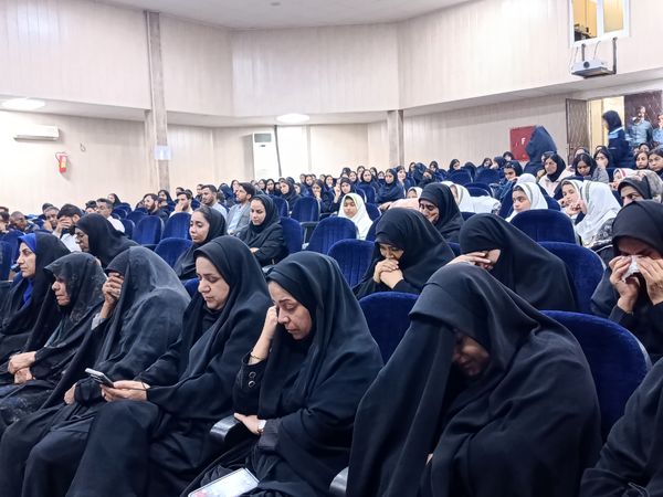 یادواره شهدای فرهنگی و دانش‌آموز شهرستان حاجی آباد